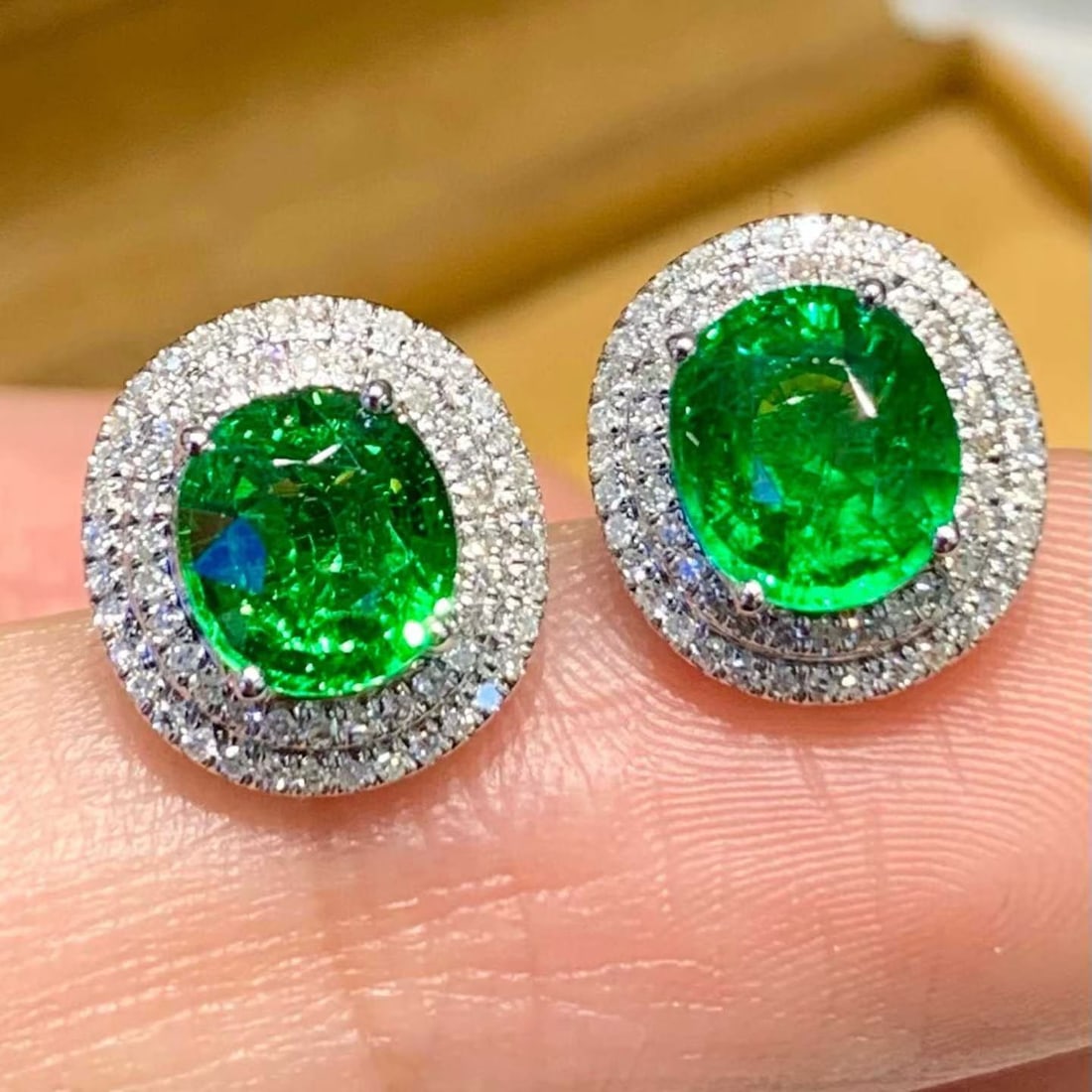 14k Gold 2.6 Ct Natural Tsavorite & Diamond Earrings - 5