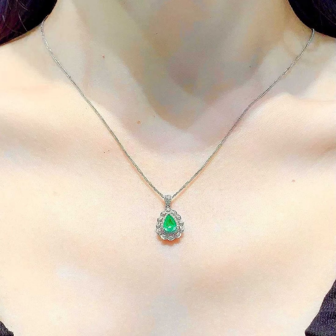14k Gold 1.02 Ct Natural Emerald & Diamond Pendant( Without Chain ) - 4