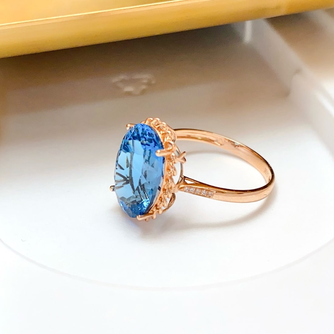 14k Gold 7.50 Ct Natural Topaz & Diamond Ring - 2