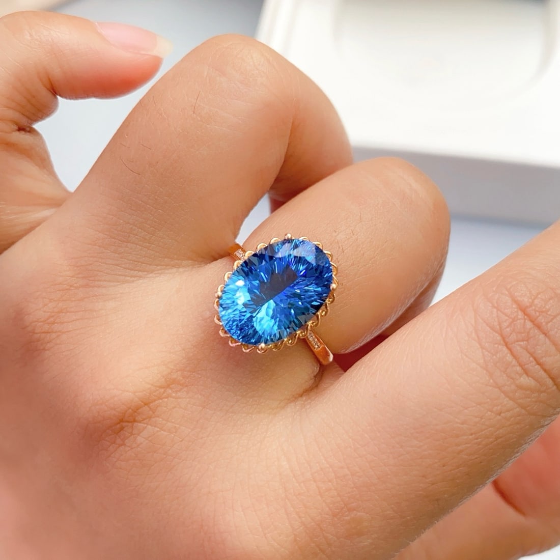 14k Gold 7.50 Ct Natural Topaz & Diamond Ring - 5