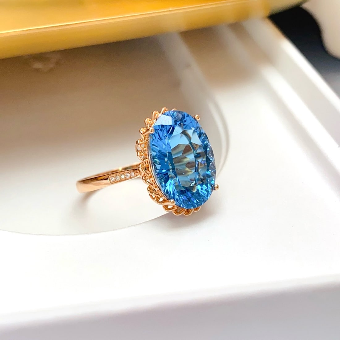 14k Gold 7.50 Ct Natural Topaz & Diamond Ring - 6