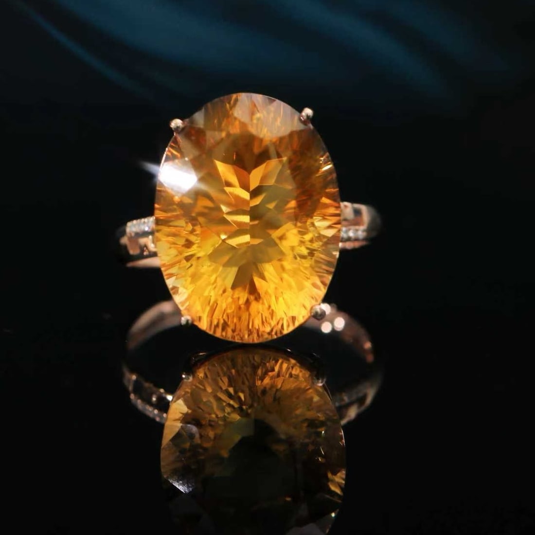 14k Gold 10.98 Ctw Natural Citrine & Diamond Ring: Ref:231166068 // gold content:14k gold // ring size:7. 25us // // main gemstone:citrine // shape:oval // carat weight:10. 95ct // color:yellow // treatment:natural // // adjacent gemstone 2 : diamond