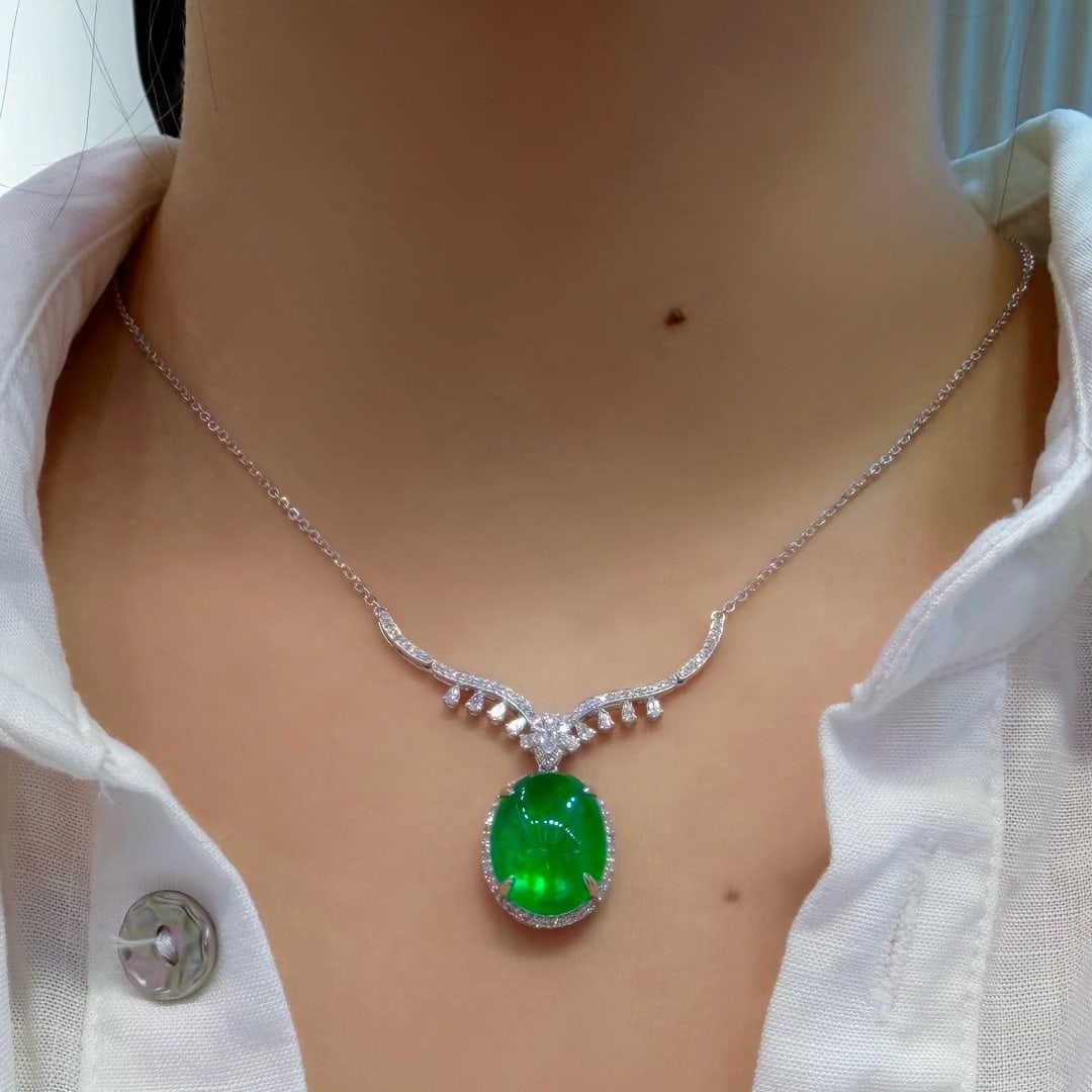 14k Gold 9.80 Ctw Natural Emerald & Diamond Necklace - 4