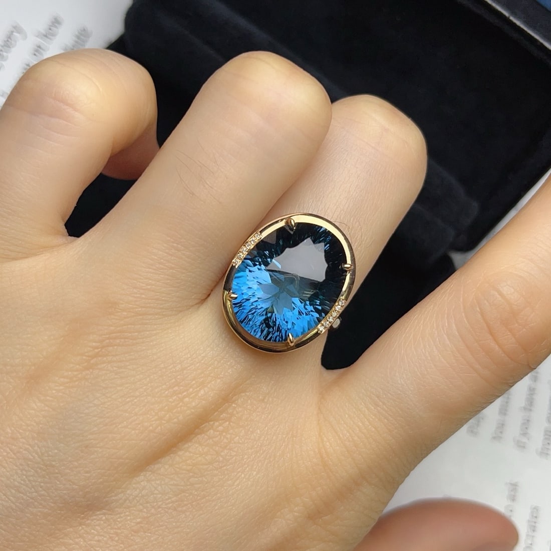 14k Gold 14.50 Ct Natural Topaz & Diamond Ring - 6