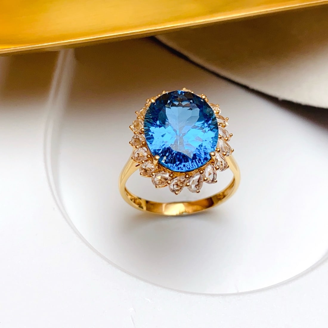 14k Gold 8.30 Ct Natural Topaz & Sapphire Ring - 2