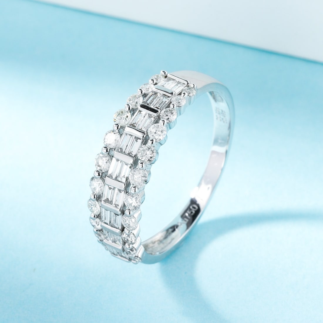 14k Gold 0.76 Ctw Natural H Diamond Ring - 3