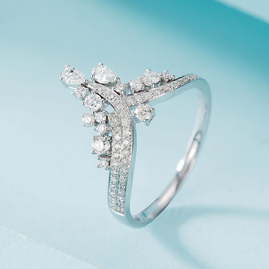 14k Gold 0.49 Ctw Natural H Diamond Ring: Ref:231166128 // gold content:14k gold // ring size:7. 25us // // main gemstone:diamond // shape:pear // carat weight:0. 12ct // clarity grade:vs-si // color:h // treatment:natural // // adjacent