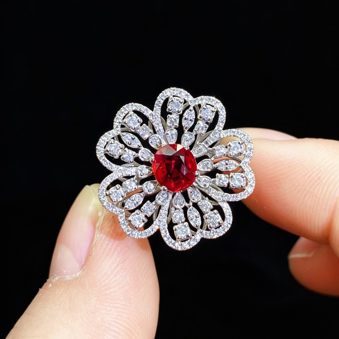 14k Gold 1.55 Ctw Natural Ruby & Diamond & Flowers Ring - 2