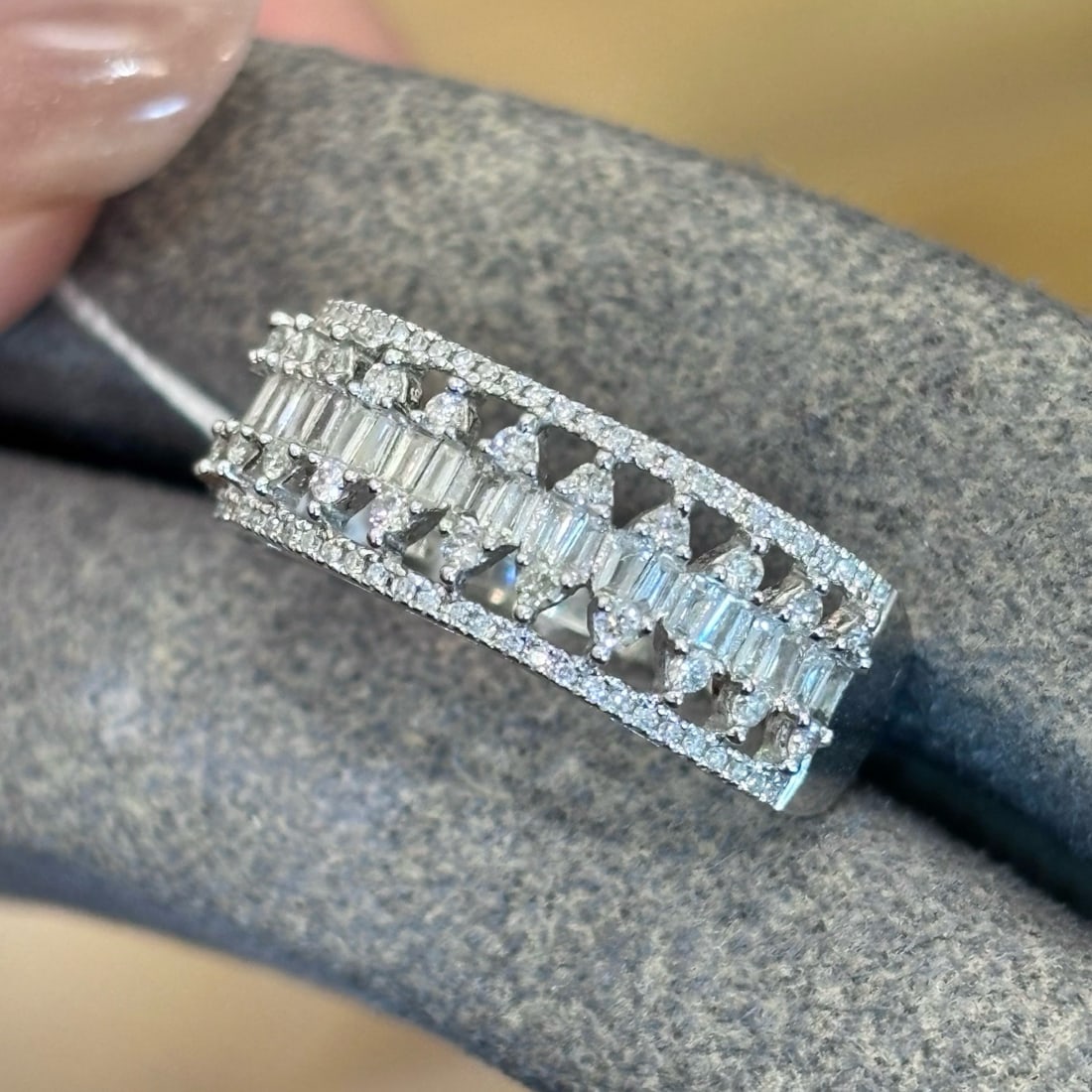 14k Gold 1.1 Ct Natural H Diamond Ring - 6