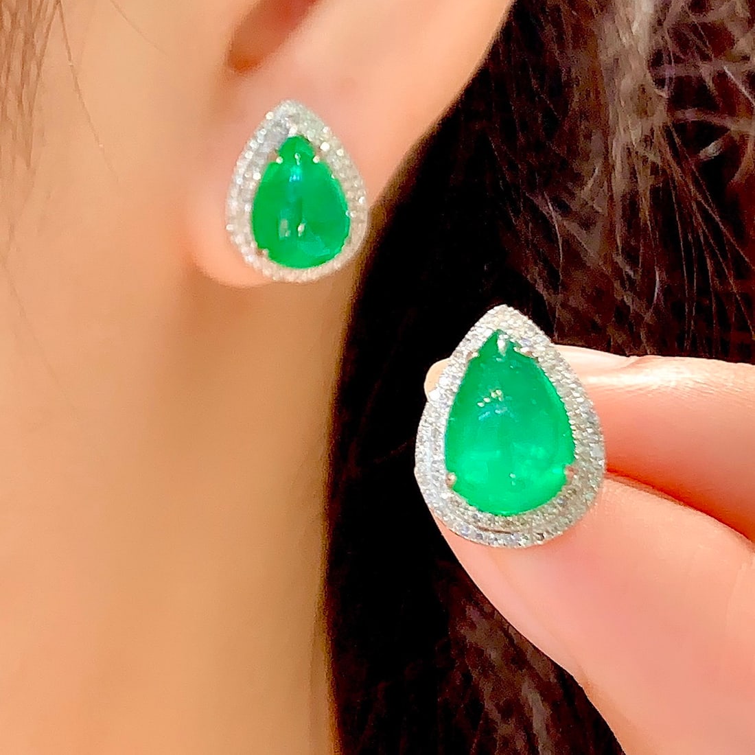 14k Gold 5.6 Ct Natural Emerald & Diamond Earrings - 6