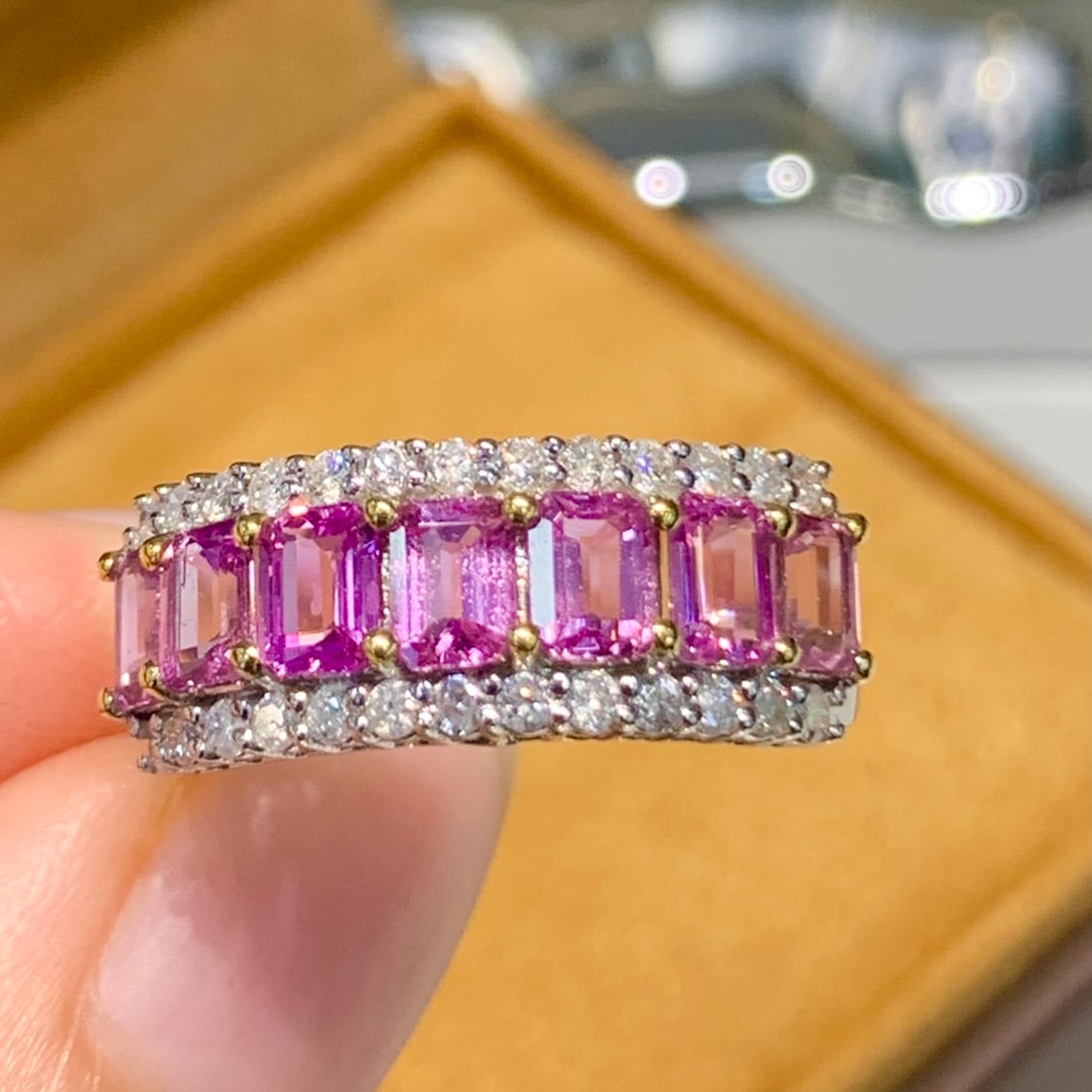 14k Gold 1.9 Ct Natural Padparadscha Sapphire & Diamond Ring: Ref:231166148 // gold content:14k gold // ring size:7. 25us // // main gemstone:padparadscha sapphire // shape:octagonal // carat weight:1. 9ct // color:orangish pink // treatment:natural // //