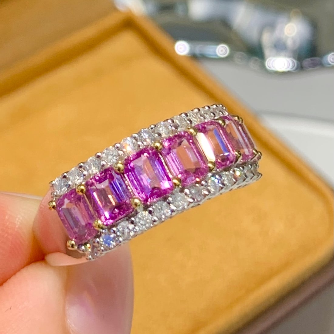 14k Gold 1.9 Ct Natural Padparadscha Sapphire & Diamond Ring - 2