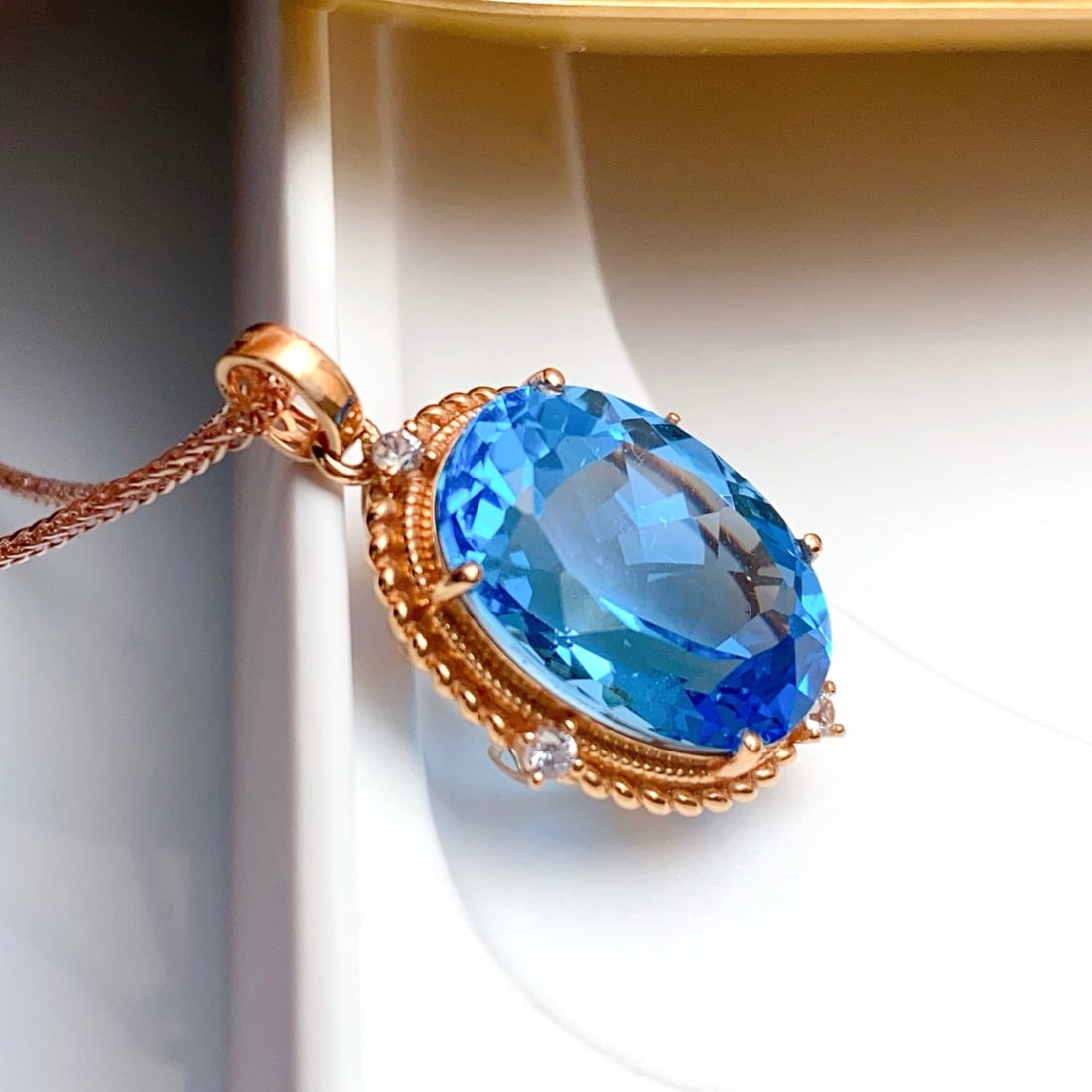 14k Gold 15.00 Ct Natural Topaz & Sapphire Pendant( Without Chain ) - 2