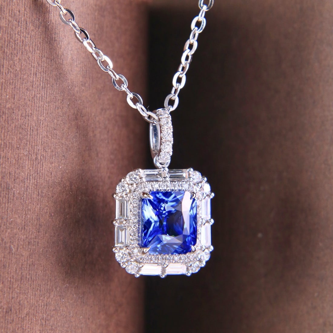 14k Gold 2.72 Ctw Natural Sapphire & Diamond Pendant( Without Chain ) - 5