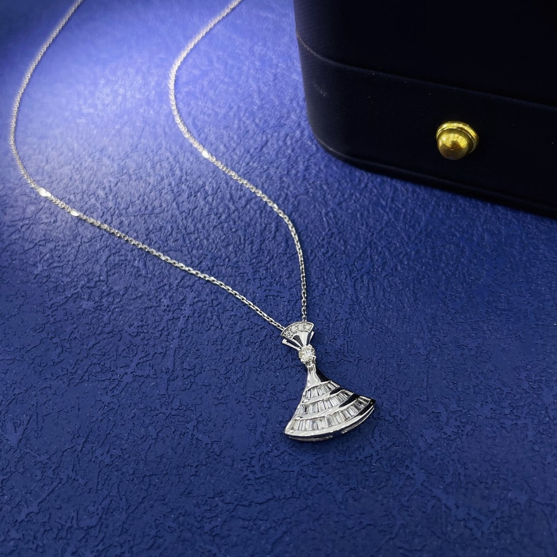 14k Gold 0.25 Ctw Natural H Diamond Necklace - 3