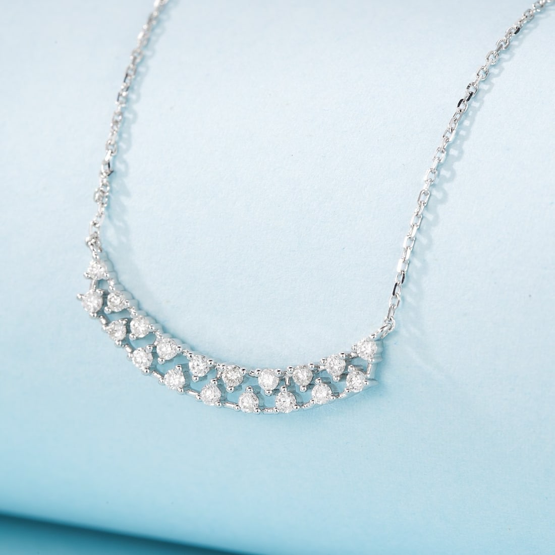 14k Gold 0.28 Ct Natural H Diamond Necklace: Ref:231166179 // gold content:14k gold // main gemstone:diamond // shape:round // carat weight:0. 28ct // clarity grade:vs-si // color:h // treatment:natural // cut grade:g // High Estimate: 3300