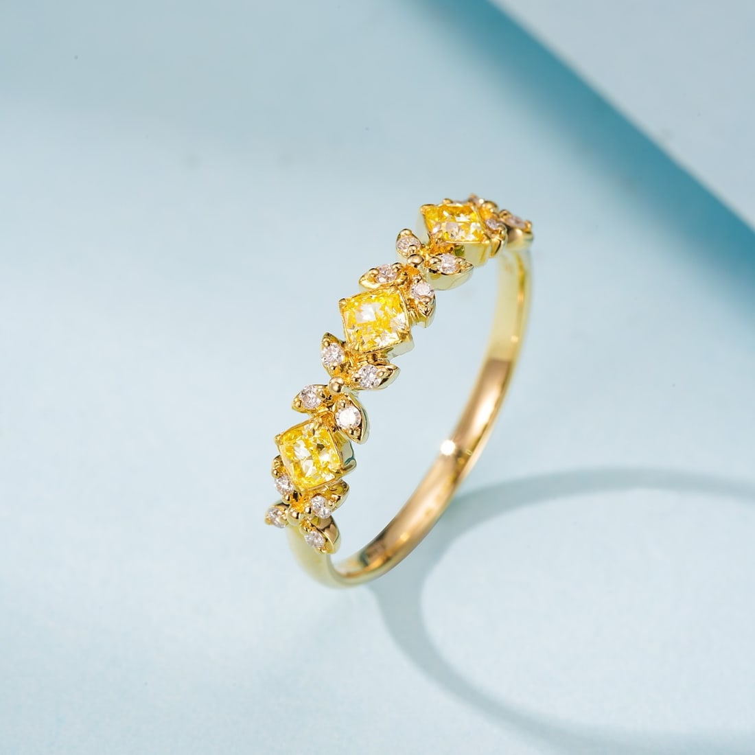 14k Gold 0.47 Ctw Natural Yellow Diamond & Diamond Ring: Ref:231166184 // gold content:14k gold // ring size:7. 25us // // main gemstone:yellow diamond // shape:cushion // carat weight:0. 39ct // color:yellow // treatment:natural // // adjacent gemstone 2