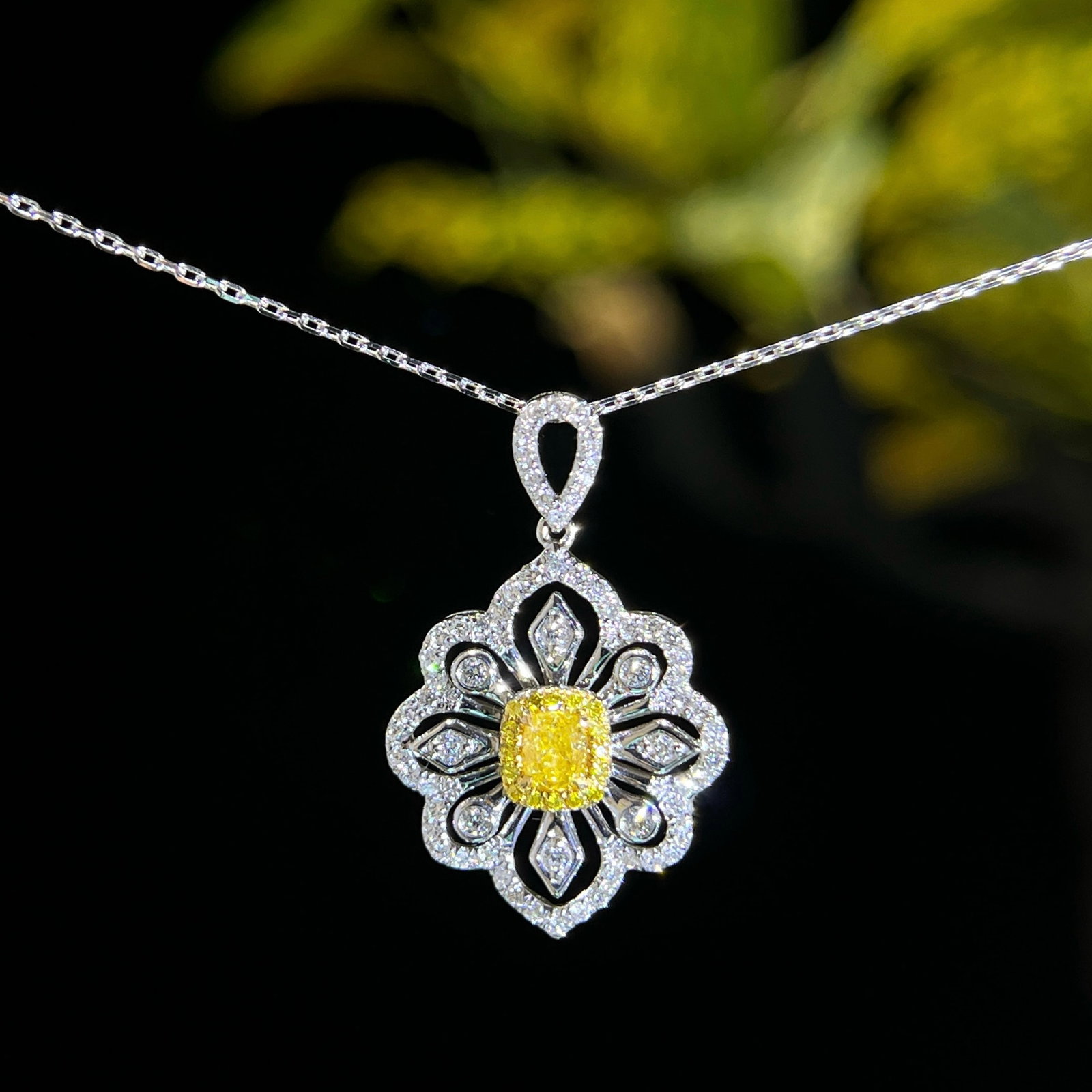 14k Gold 0.62 Ctw Natural Yellow Diamond & Diamond Necklace: Ref:231166193 // gold content:14k gold // main gemstone:yellow diamond // shape:cushion // carat weight:0. 21ct // color:yellow // treatment:natural // // adjacent gemstone 2 : diamond // shape:round