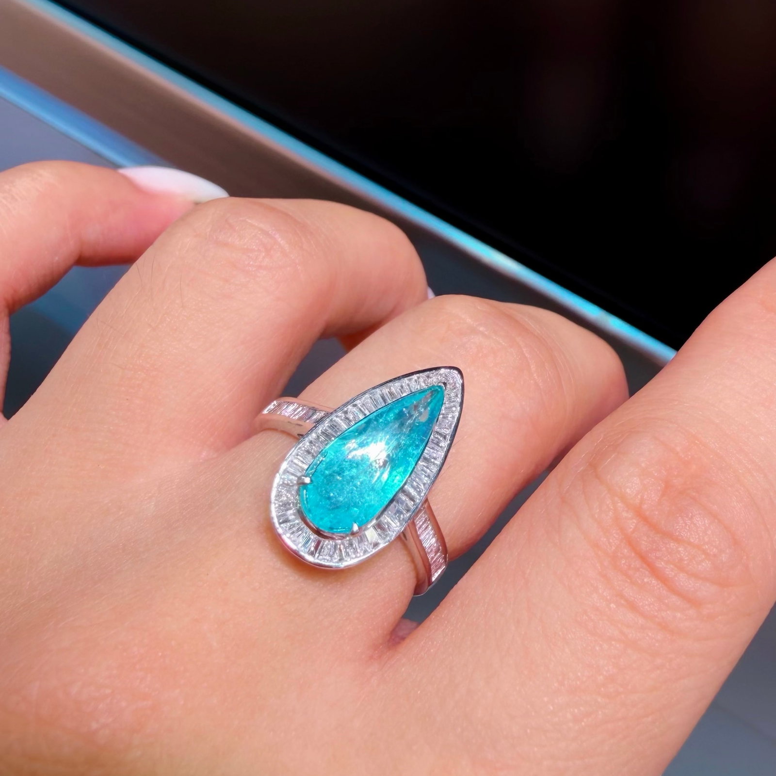 14k Gold 1.67 Ctw Natural Paraiba Tourmaline & Diamond Ring - 7