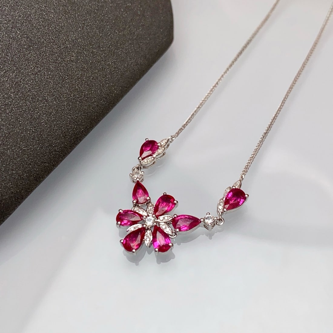 14k Gold 2.83 Ct Natural Ruby & Diamond & Sapphire Necklace - 4