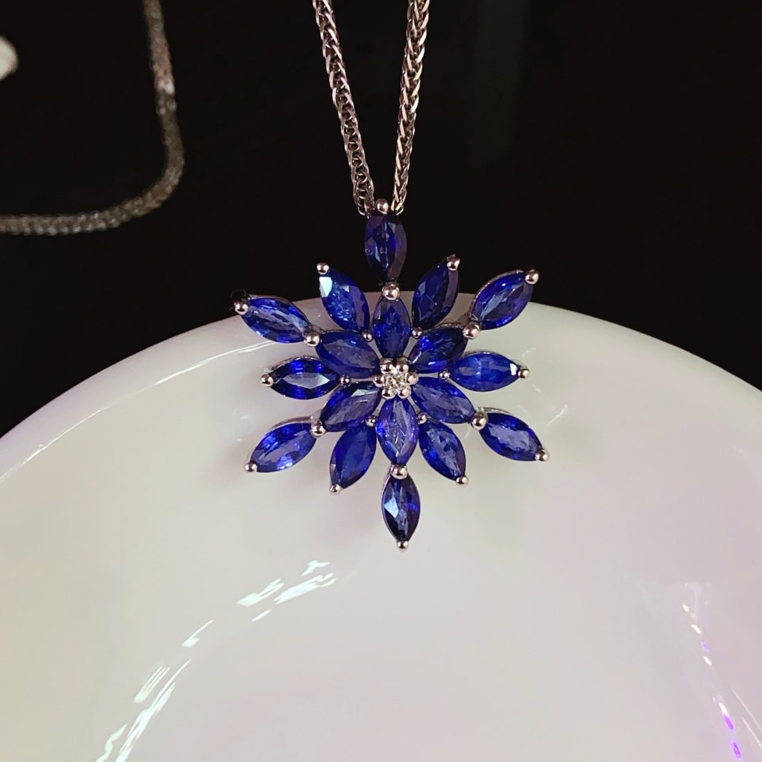 14k Gold 3.50 Ct Natural Sapphire & Diamond Pendant( Without Chain ) - 2