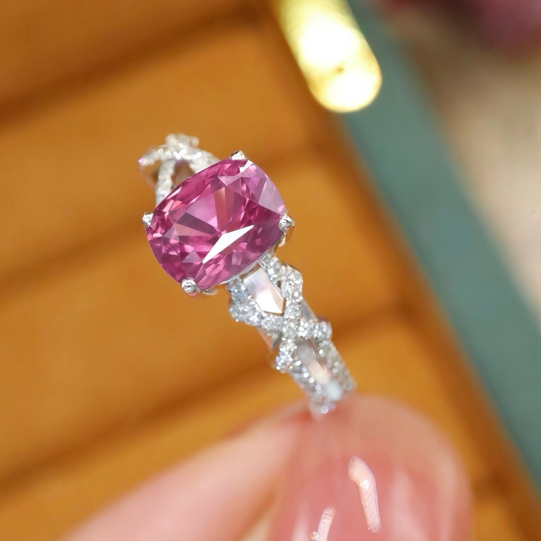 14k Gold 1.75 Ctw Natural Spinel & Diamond Ring - 3
