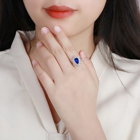 14k Gold 2.46 Ctw Natural Sapphire & Diamond Ring: Ref:231166251 // gold content:14k gold // ring size:7. 25us // // main gemstone:sapphire // shape:pear // carat weight:2. 01ct // color:blue // treatment:natural // // adjacent gemstone 2 : diamond //