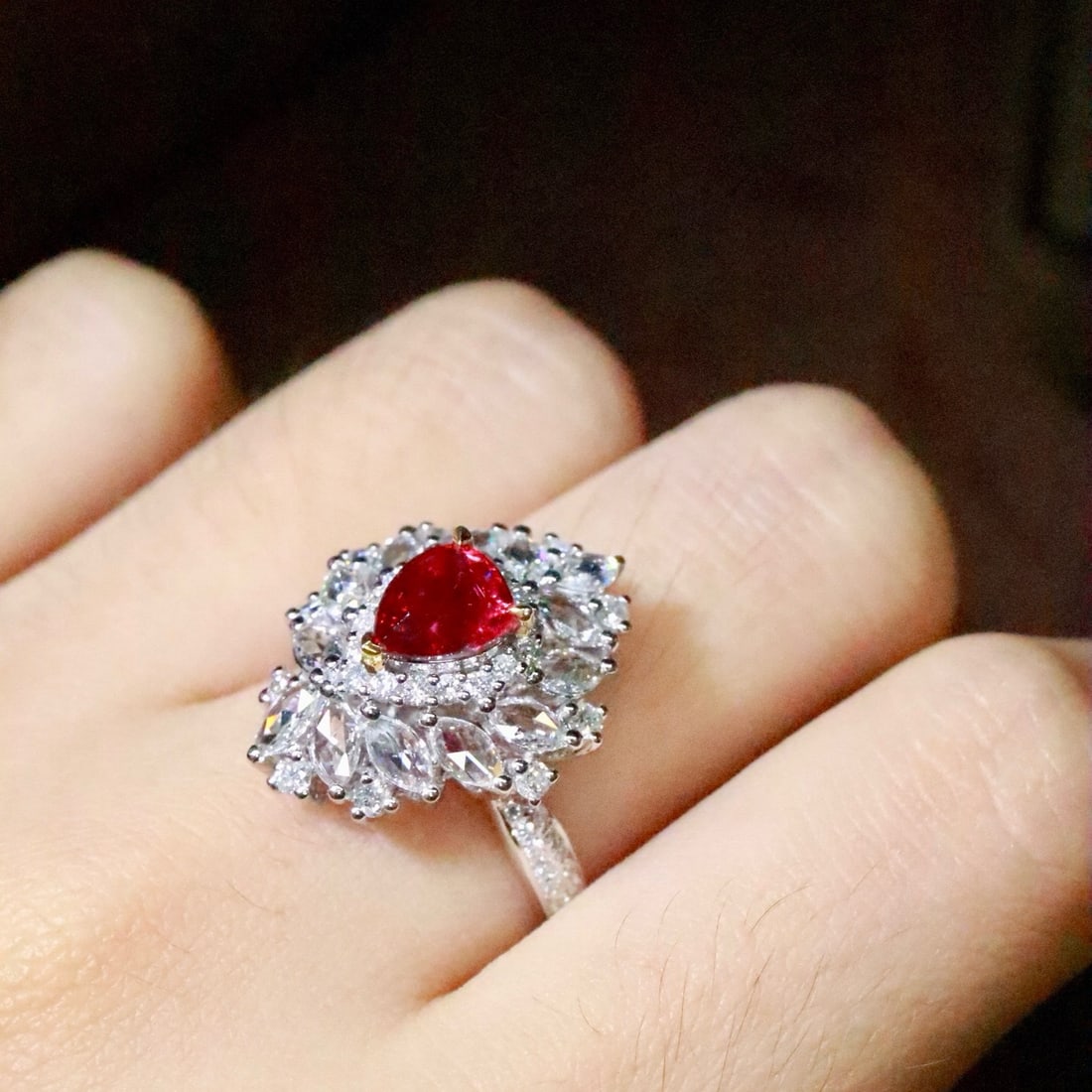 14k Gold 2.13 Ctw Natural Ruby & Diamond Ring: Ref:231166261 // gold content:14k gold // ring size:7. 25us // // main gemstone:ruby // shape:pear // carat weight:1. 01ct // color:red // treatment:natural // // adjacent gemstone 2 : diamond // shap