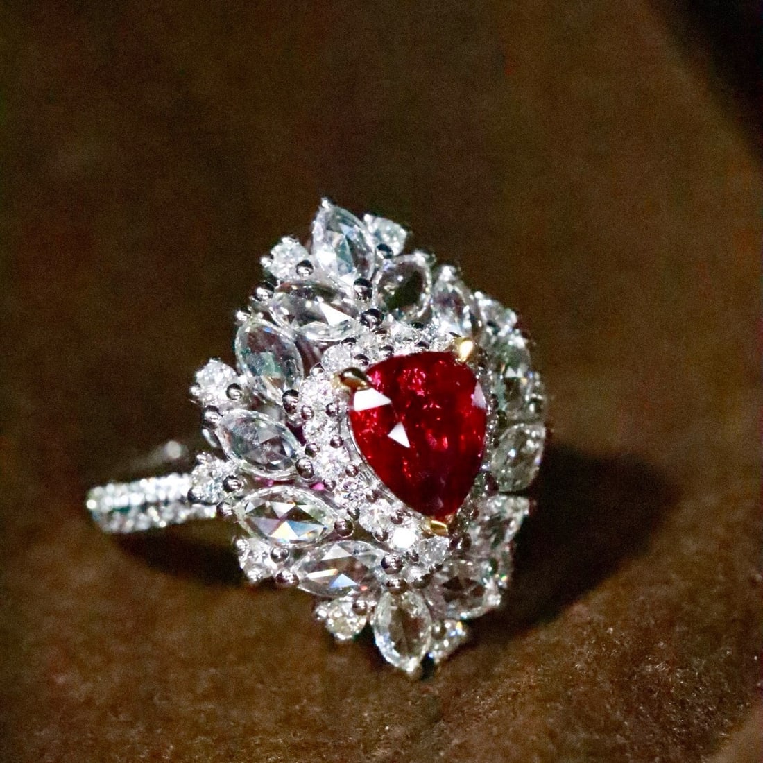 14k Gold 2.13 Ctw Natural Ruby & Diamond Ring - 4