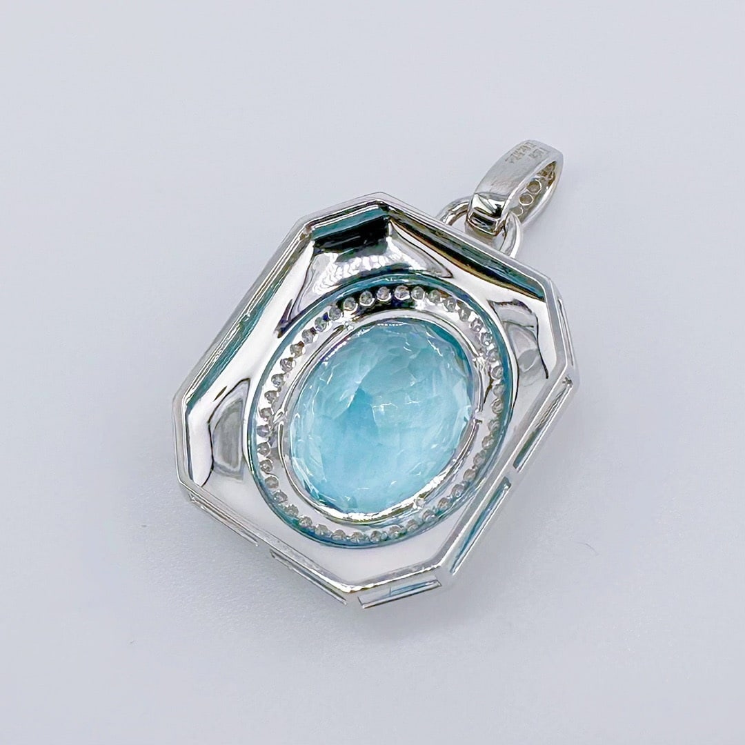 14k Gold 7.67 Ctw Natural Aquamarine & Diamond Pendant( Without Chain ): Ref:231166265 // gold content:14k gold // main gemstone:aquamarine // shape:oval // carat weight:7. 40ct // color:blue // treatment:natural // // adjacent gemstone 2 : diamond // shape:round // carat