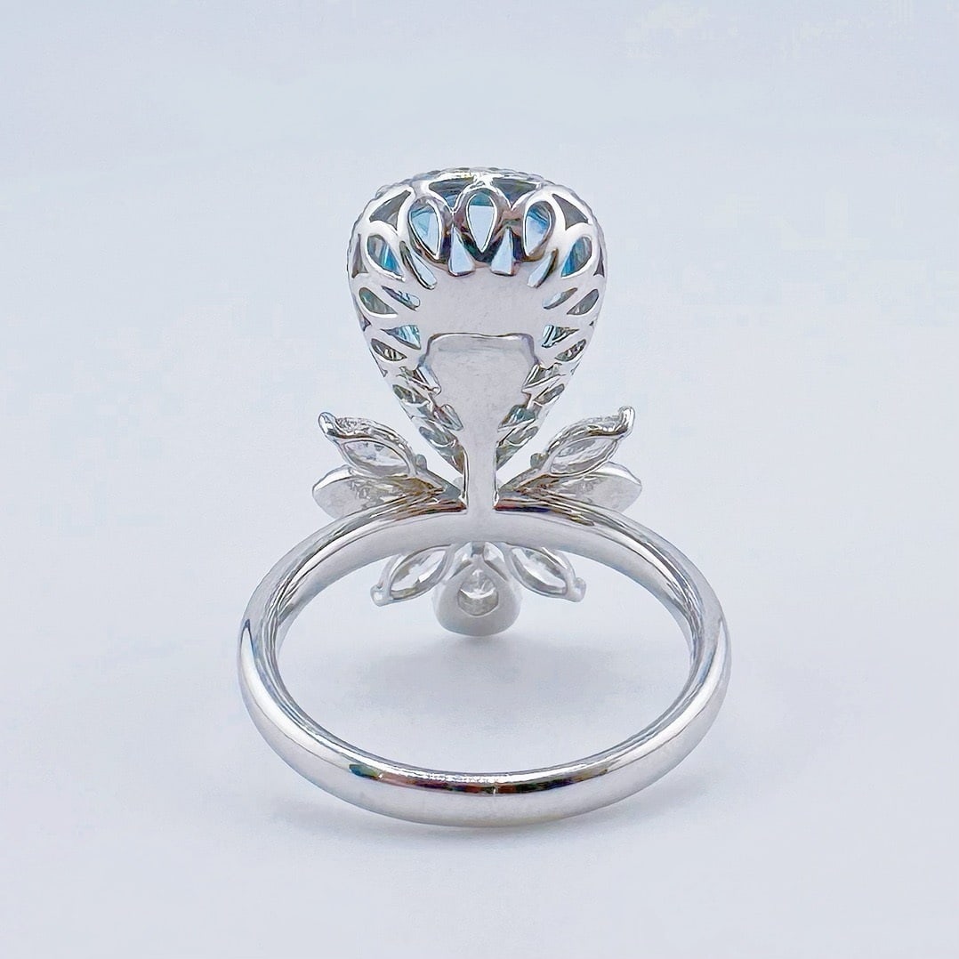 14k Gold 3.83 Ctw Natural Aquamarine & Diamond Ring: Ref:231166266 // gold content:14k gold // ring size:7. 25us // // main gemstone:aquamarine // shape:pear // carat weight:3. 19ct // color:blue // treatment:natural // // adjacent gemstone 2 : diamond