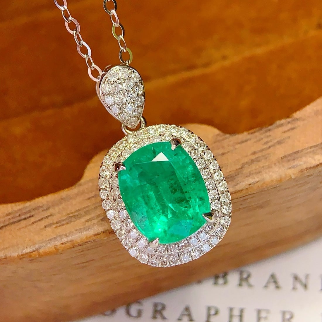 14k Gold 1.95 Ct Natural Emerald & Diamond Pendant( Without Chain ): Ref:231166270 // gold content:14k gold // main gemstone:emerald // shape:cushion // carat weight:1. 95ct // color:green // treatment:natural // // adjacent gemstone 2 : diamond // number of stones:82