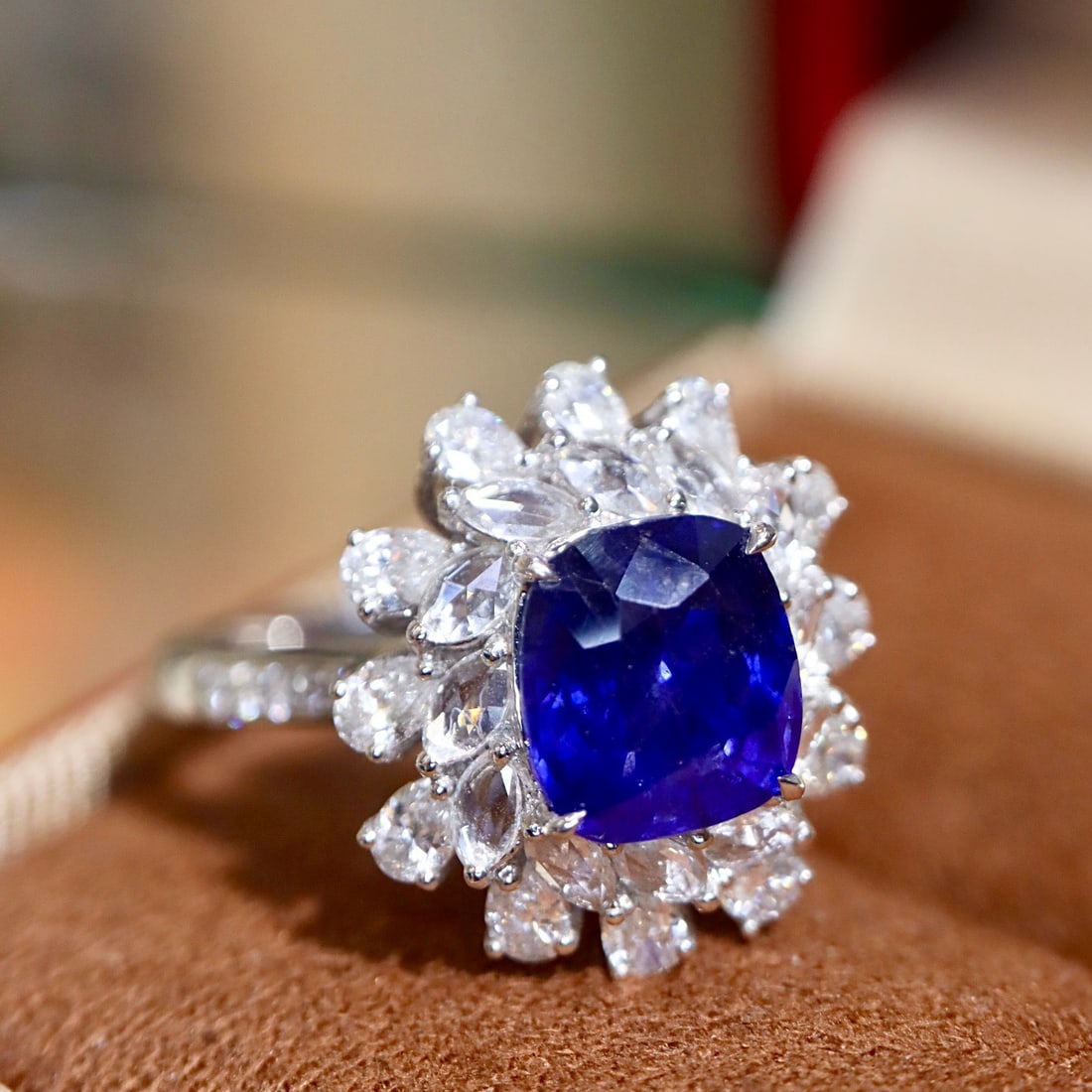 14k Gold 3.21 Ctw Natural Sapphire & Diamond Ring - 6