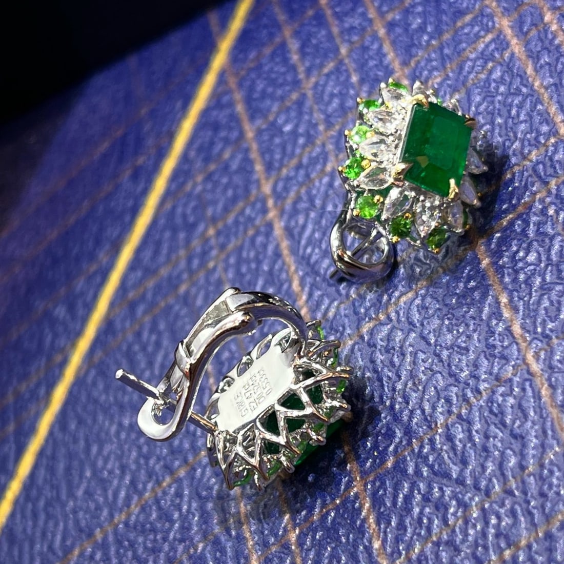 14k Gold 2.99 Ctw Vivid Green Natural Emerald & Diamond Earrings - 5