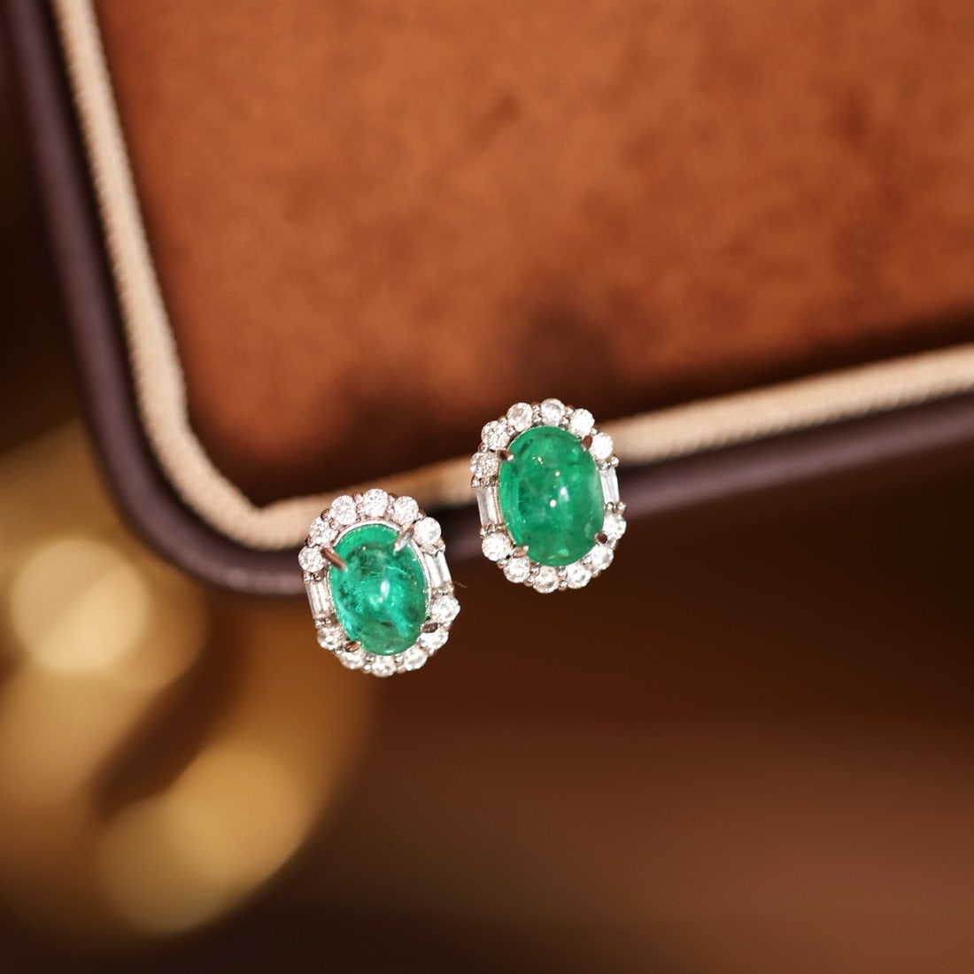 14k Gold 1.86 Ctw Natural Emerald & Diamond Earrings - 2
