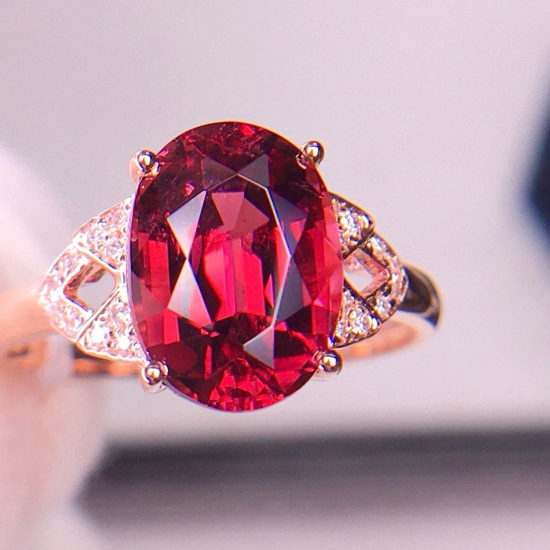 14k Gold 3.2 Ct Natural Tourmaline & Diamond Ring: Ref:231166315 // gold content:14k gold // ring size:7. 25us // // main gemstone:tourmaline // shape:oval // carat weight:3. 2ct // color:red // treatment:natural // // adjacent gemstone 2 : diamond