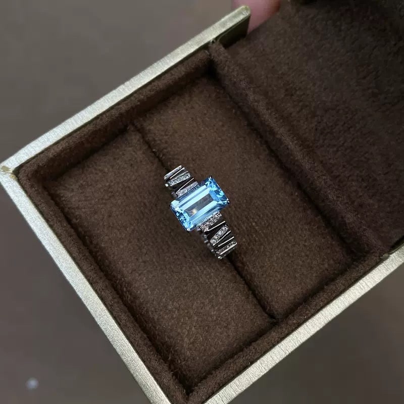 14k Gold 1.85 Ct Natural Aquamarine & Diamond Ring - 4