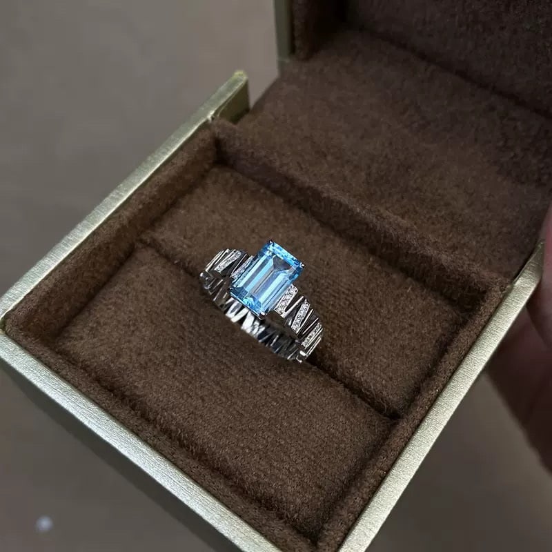 14k Gold 1.85 Ct Natural Aquamarine & Diamond Ring - 6