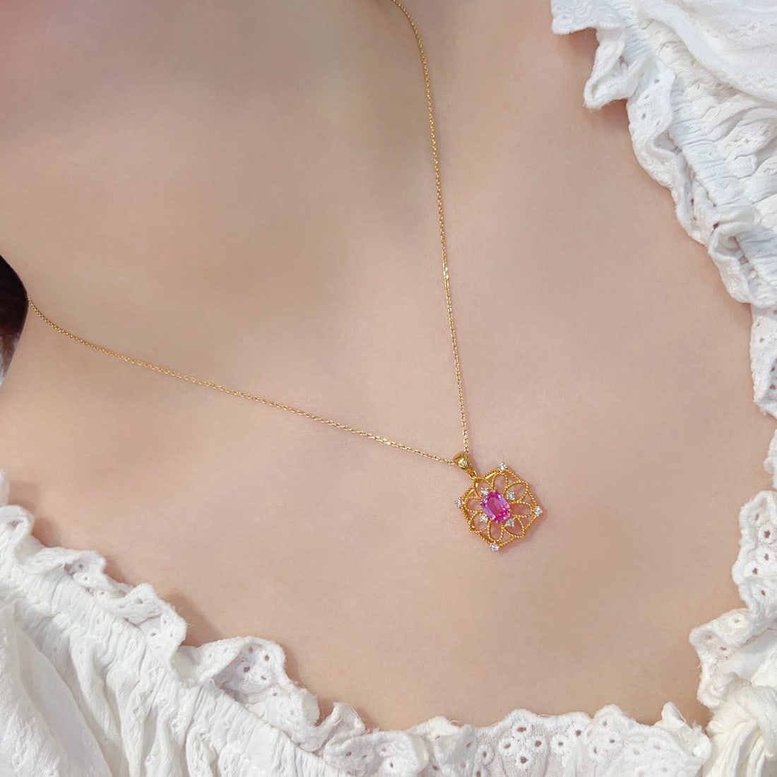 14k Gold 0.87 Ctw Natural Sapphire & Diamond Pendant( Without Chain ): Ref:231166333 // gold content:14k gold // main gemstone:sapphire // shape:cushion // carat weight:0. 73ct // color:pink // treatment:natural // // adjacent gemstone 2 : diamond // shape:round //
