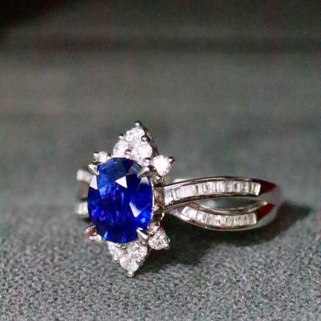 14k Gold 1.77 Ctw Natural Sapphire & Diamond Ring - 2