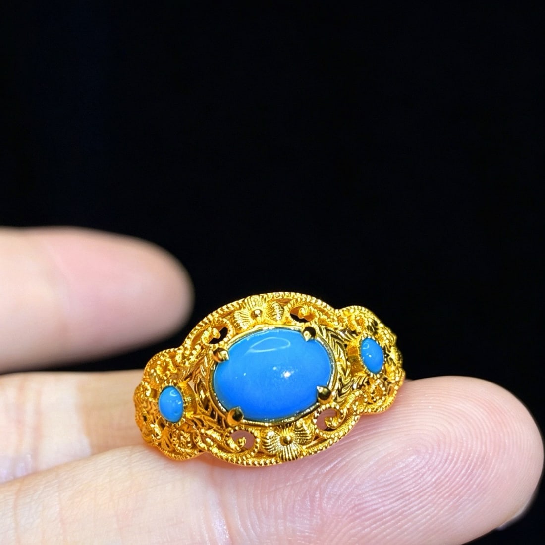 14k Gold 1.27 Ct Natural Blue Turquoise Ring - 2