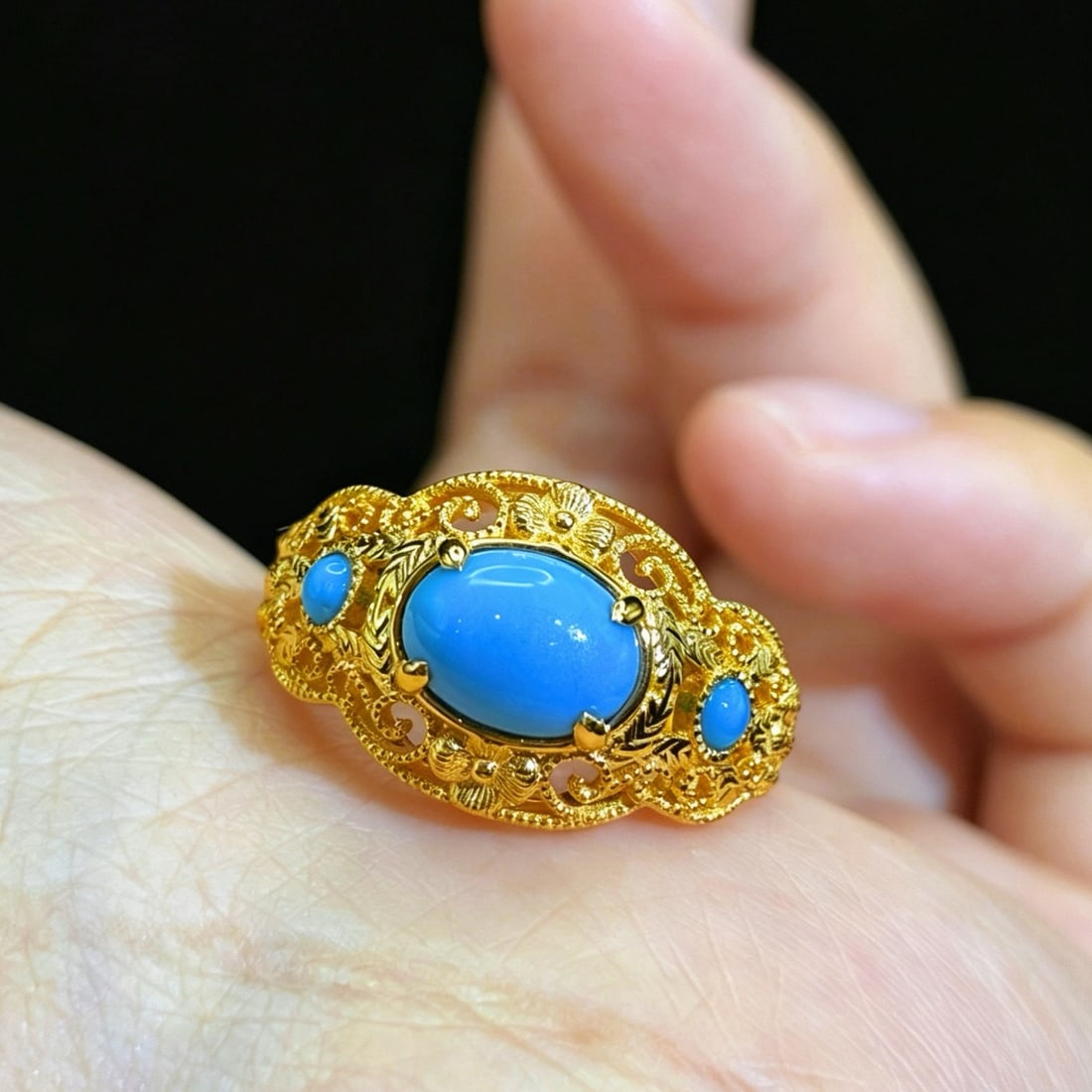 14k Gold 1.27 Ct Natural Blue Turquoise Ring - 3
