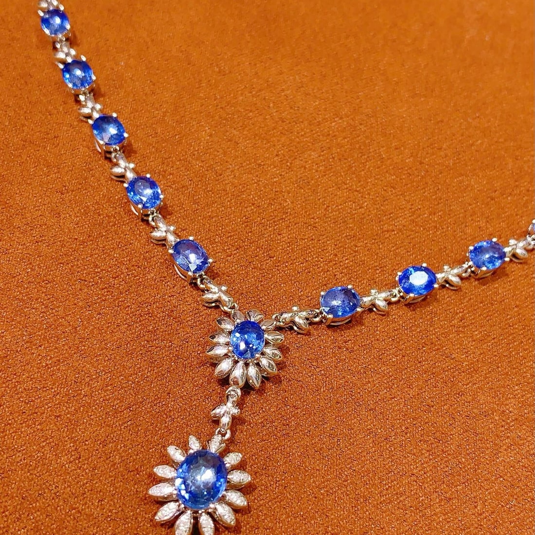 14k Gold 7.58 Ct Natural Sapphire & Diamond Necklace - 4