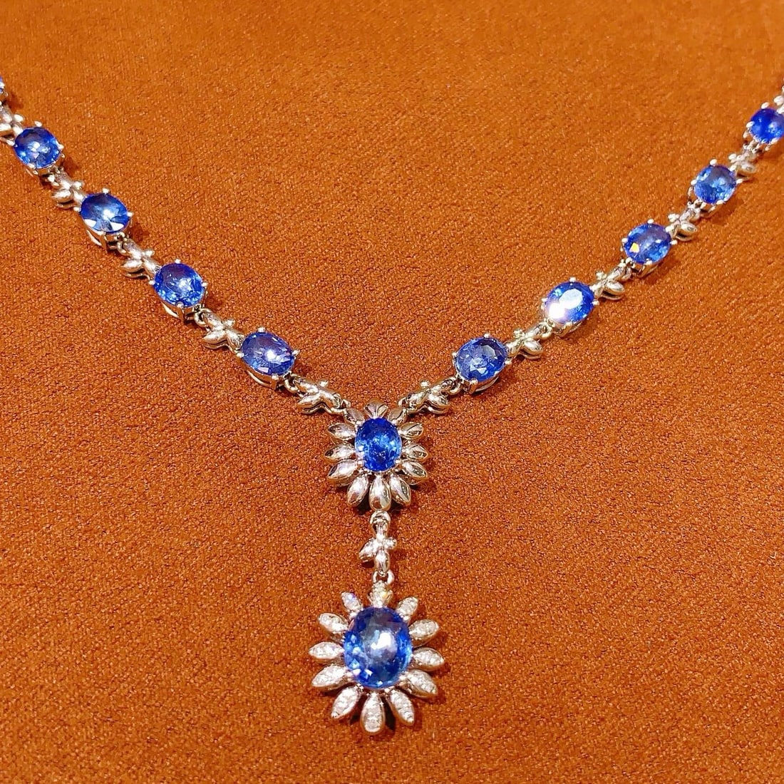14k Gold 7.58 Ct Natural Sapphire & Diamond Necklace - 5