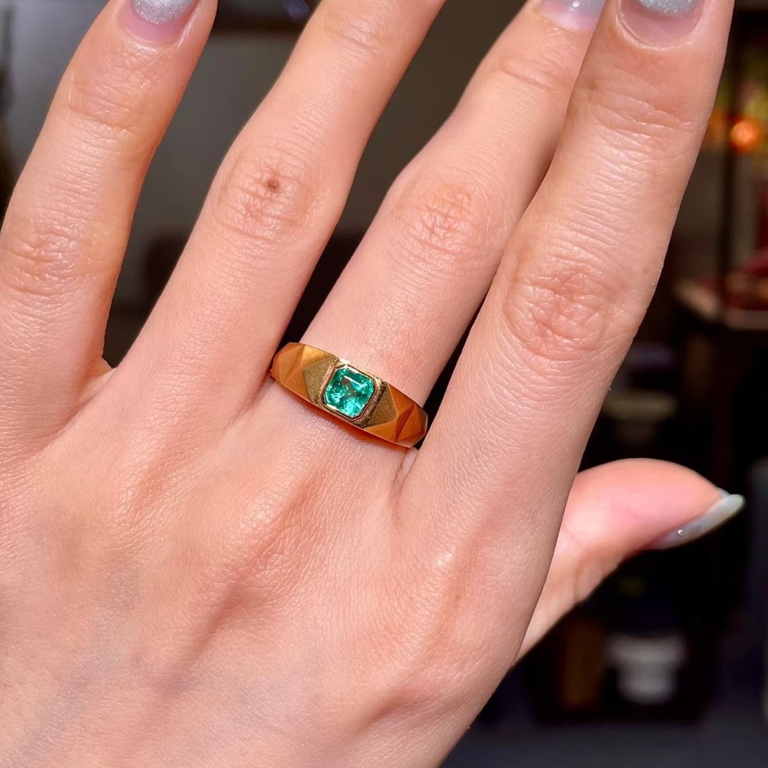 14k Gold 0.50 Ct Natural Emerald Ring: Ref:231166370 // gold content:14k gold // ring size:7. 25us // // main gemstone:emerald // shape:octagonal // carat weight:0. 50ct // color:green // treatment:natural // Condition: New Low Estimate: