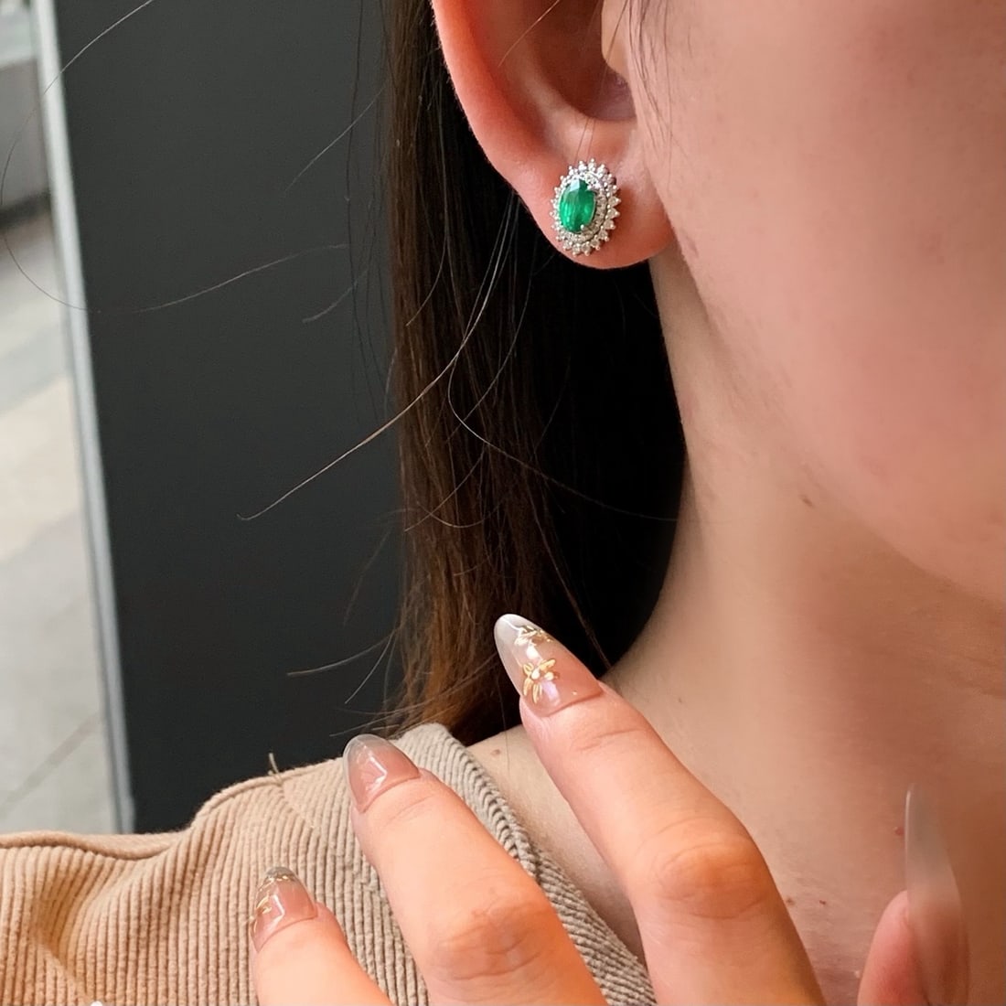 14k Gold 2.26 Ctw Natural Emerald & Diamond Earrings - 5