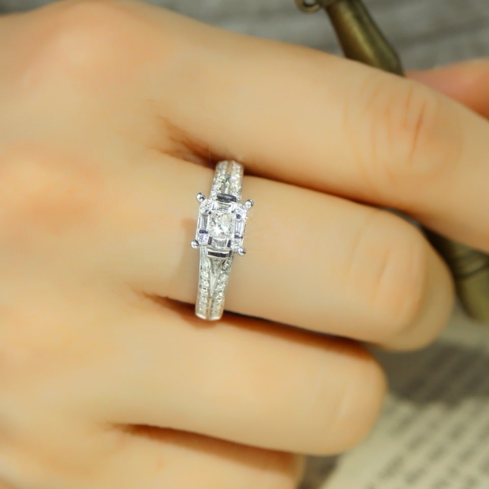 14k Gold 0.50 Ct Natural H Diamond Ring: Ref:231166383 // gold content:14k gold // ring size:7. 25us // // main gemstone:diamond // shape:multiple // carat weight:0. 50ct // clarity grade:vs-si // color:h // treatment:natural // Condition: