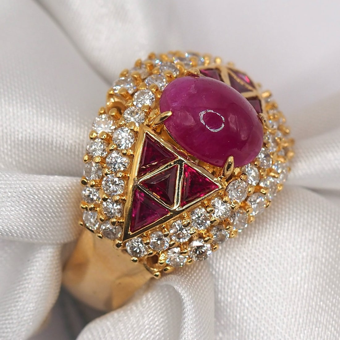 14k Gold 4.20 Ctw Natural Ruby & Diamond Ring - 2