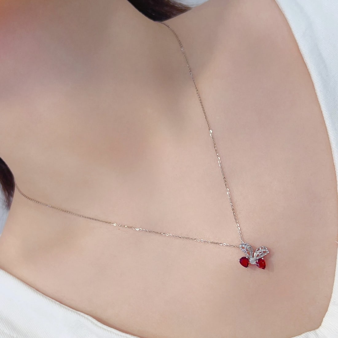 14k Gold 0.95 Ctw Natural Ruby & Diamond Pendant( Without Chain ): Ref:231166391 // gold content:14k gold // main gemstone:ruby // shape:pear // carat weight:0. 8ct // color:red // treatment:natural // // adjacent gemstone 2 : diamond // shape:round // carat weight:0