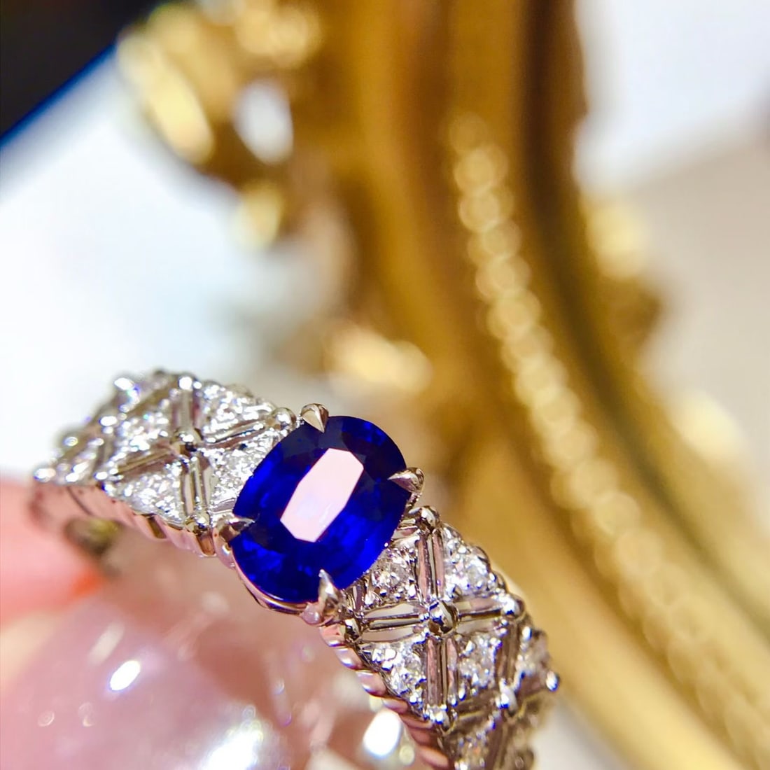 14k Gold 1.3 Ctw Vivid Blue Natural Sapphire & Diamond Ring - 2